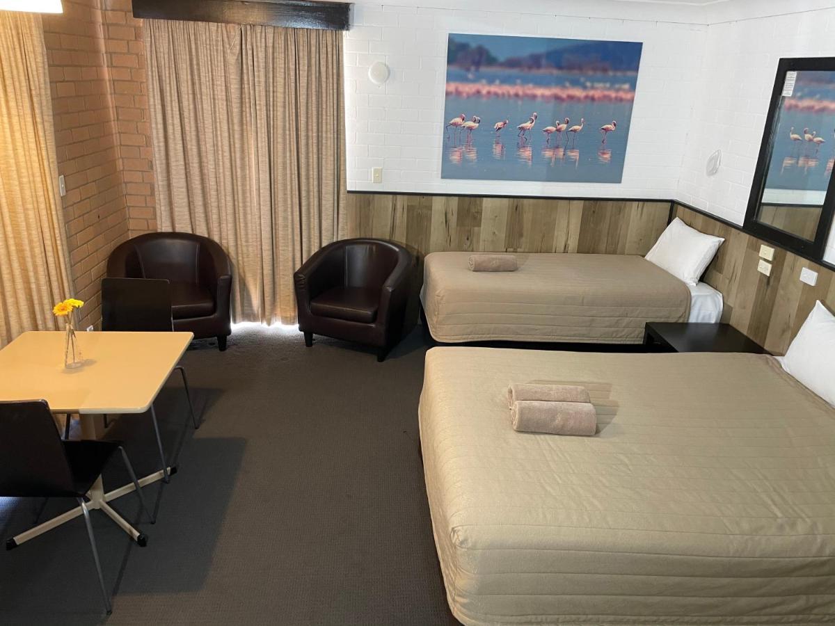 Countryman Motor Inn קווארה מראה חיצוני תמונה