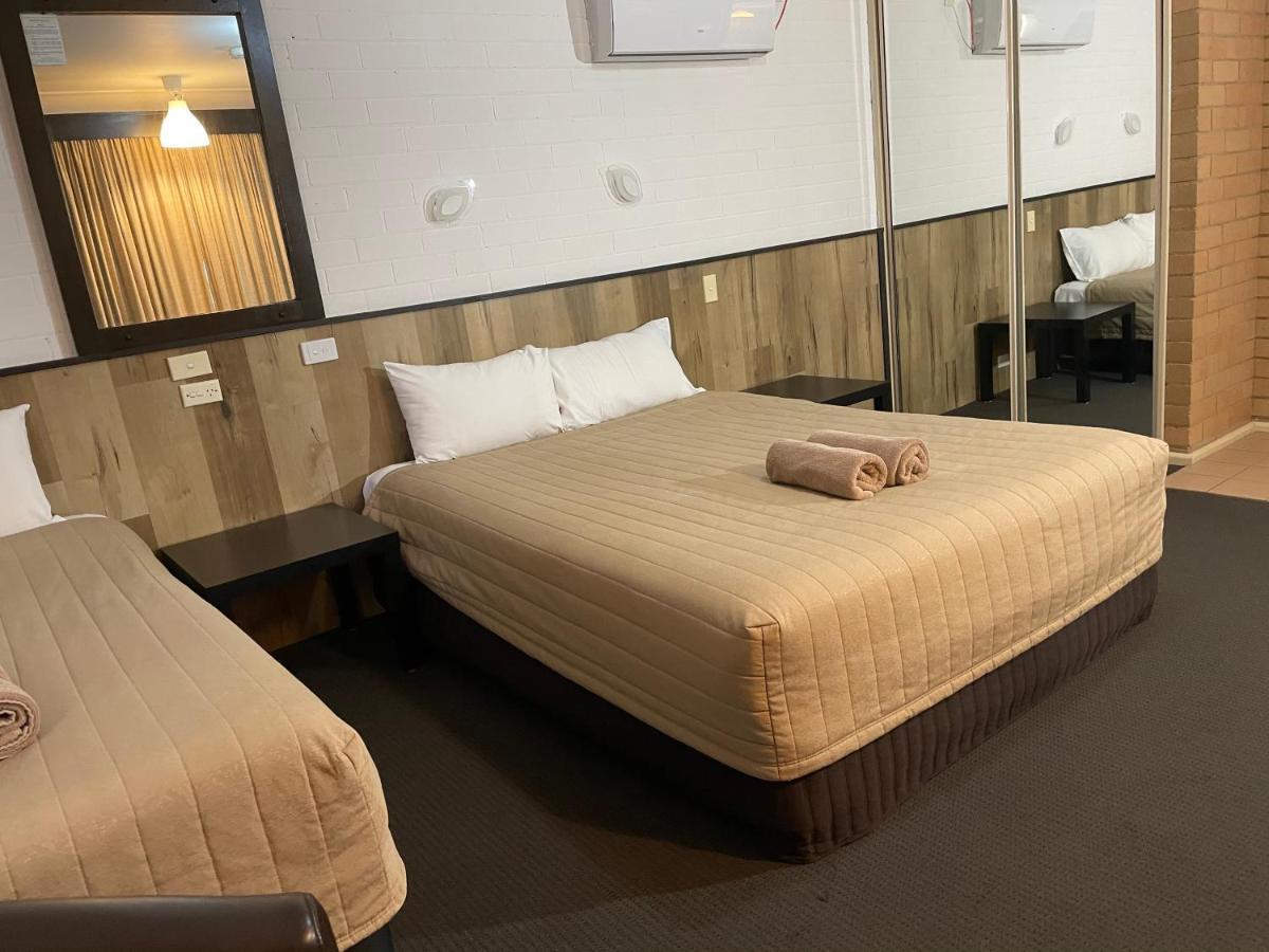 Countryman Motor Inn קווארה מראה חיצוני תמונה