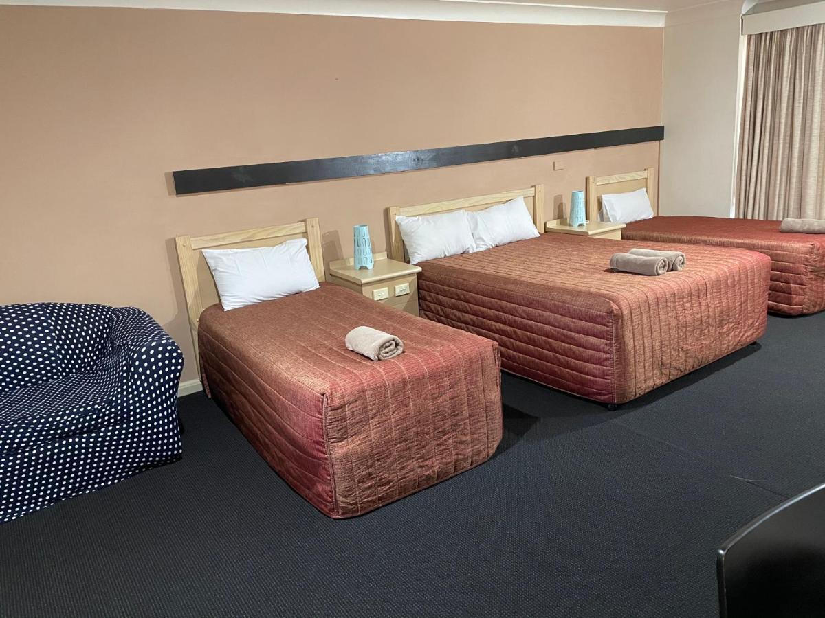 Countryman Motor Inn קווארה מראה חיצוני תמונה