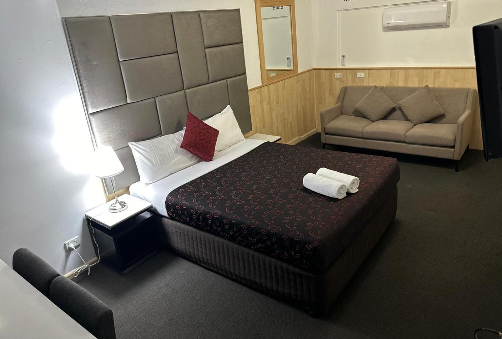 Countryman Motor Inn קווארה מראה חיצוני תמונה